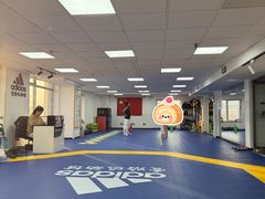-adidas壹跆运动馆(世纪经贸大厦店)