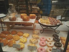 -秋田满满烘焙店
