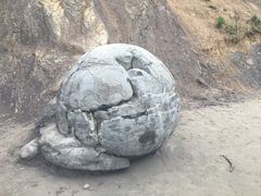-摩拉基大圆石