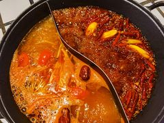 红油锅底-贰回巷火锅馆(钟楼店)