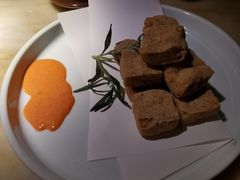 炸臭豆腐-虫二酒肆(美罗城店)