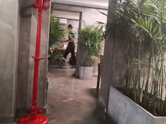 -HIGH FIVE哈福手工汉堡(桂林路店)