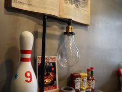 -HIGH FIVE哈福手工汉堡(桂林路店)