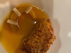 脆鳞甘鲷鱼酸辣汤紫苏花-三嚥阁 La Villa Restaurant