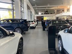 -上海星瀚奔驰4S店(红柳路店)