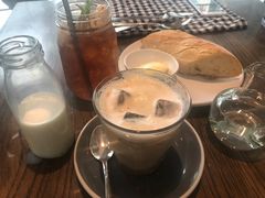 -ROAST coffee & eatery