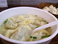 荠菜馄饨-朱新年·苏式汤团·面点(北寺塔店)