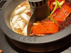 -晓宇重庆火锅(西安荟聚店)
