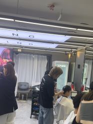 -藤野造型烫发染发