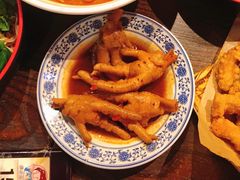 -爆炸头阿姨小四川正宗川味小吃(无任何分店)