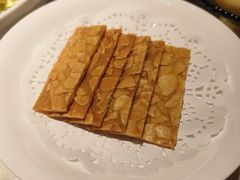 杏仁薄脆-悦融琥珀·京鲁菜·海味珍品(西单店)