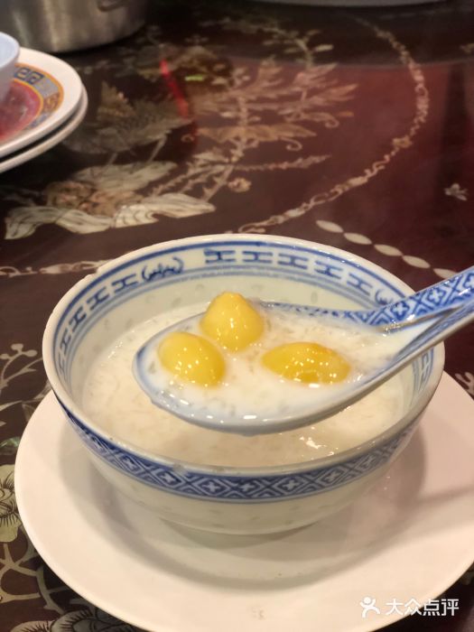 大中鱼翅 Taitong Shark Fin白果鲜奶燕窝图片