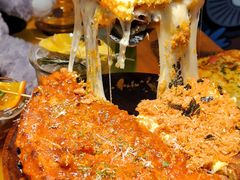 -Dragon Pizza•圆脸龙披萨·牛排餐厅