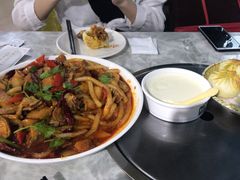 -清真·胖妈妈手抓餐厅(定西路长城宾馆店)