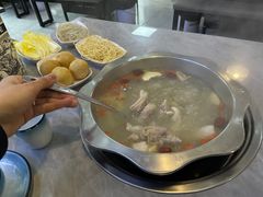 -光头药膳鸡(莱茵小镇店)