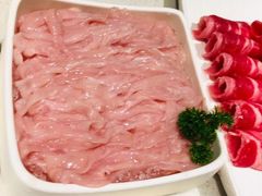 -海底捞火锅鲜切牛肉主题店(长寿路店)