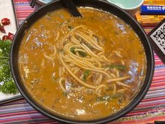 -香巴拉云南餐厅(华莱坞店)