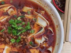 -雷祖芳老妈蹄花店