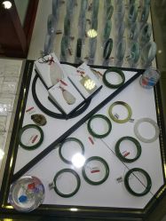 -万宝金楼(威海路店)