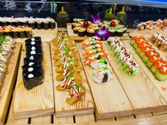 -圣罗巴甄选自助(麦凯乐店)