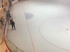 -冠军冰场CHAMPION RINK(凯德广场店)