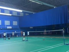 -中地华冠羽毛球俱乐部