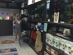 店面-龙膜膜方汽车贴膜隐形车衣汽车改色(河东店)
