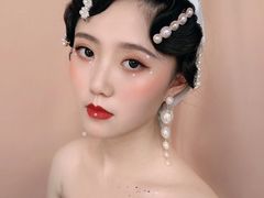 -金夫人化妆摄影职业培训学校