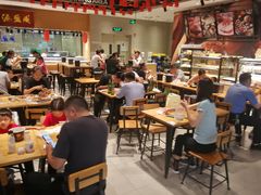 大堂-盒马鲜生(红莲店)