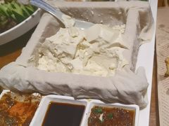 -95号酱骨·一块豆腐(展春园西路店)