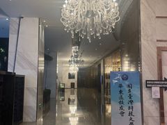 -上海虹桥西郊假日酒店