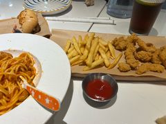 -必胜客(蚌埠东海万达店)