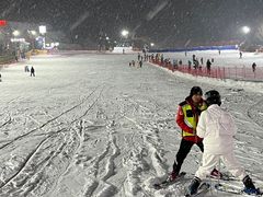 -采薇庄园四季滑雪场