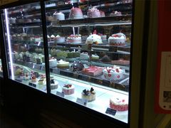 面包甜点陈列柜-多乐之日(和平伊势丹店)