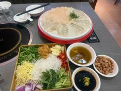 -官塘陈记鱼生·潮汕砂锅粥·牛肉火锅(潮枫路总店)