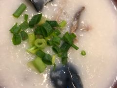 -大师傅粥品(埃华街)