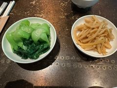 烫青菜-漆黑觉米粉(三里屯店)