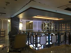 -浅深(世茂滨江精品店)
