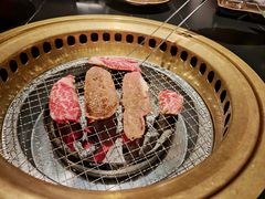 -山川小町·极番烧肉(新地假日广场店)