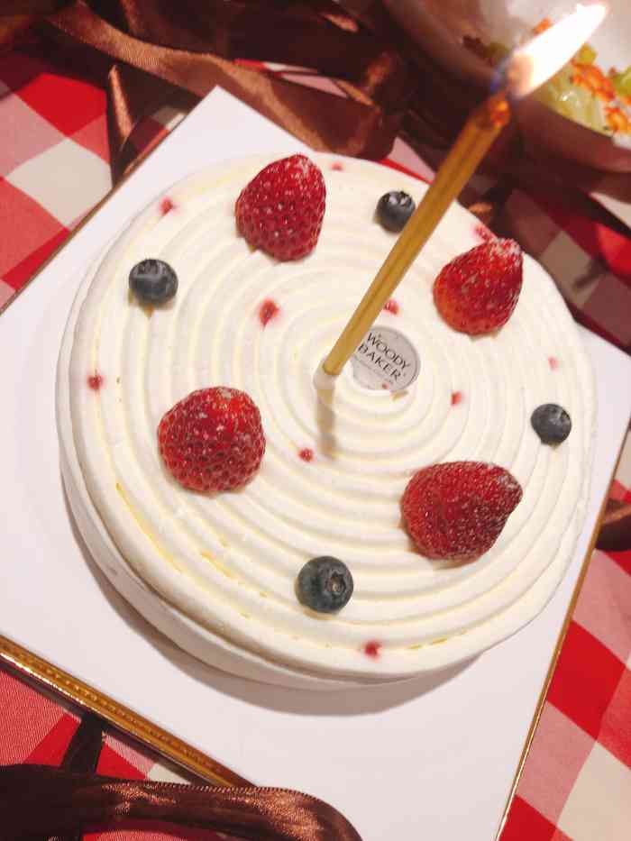 woody baker沃倍可(兴业太古汇店)-"第一次就吃了个甜甜圈觉得当中