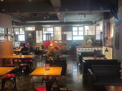 -JINNS锦时 steak&pizza(浸信会礼拜堂旧址店)
