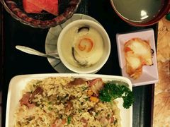 炒饭-新一番三文鱼寿司(大东海店)