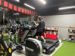 -征成健身连锁私教工作室(九公里店)