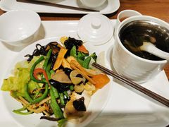 -感恩心素食馆(百世广场店)