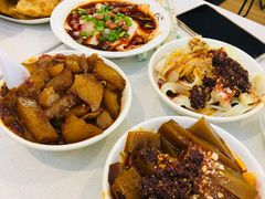 -舌尖尖传统小吃(万达店)