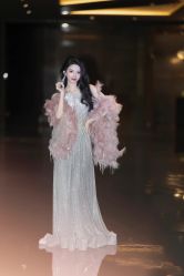 点击看大图 -LOVINA洛维娜婚纱礼服