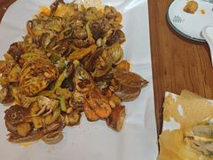 -东来菜馆•手抓海鲜家常菜•海鲜锅贴(鸽子窝店)