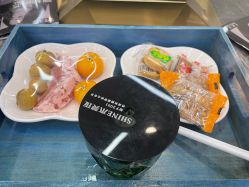 -水灵珑美容造型中心