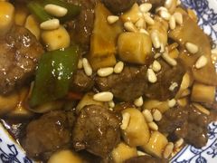 松子牛肉炒年糕-兔爸私家小厨(新北万达店)
