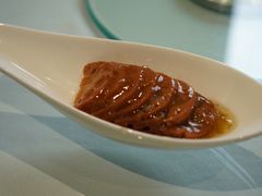 -河畔春天时尚餐厅